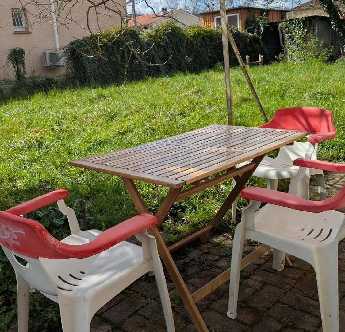 Appartement Avec Jardin Centre Village Avec Acces Pmr Le Fossat